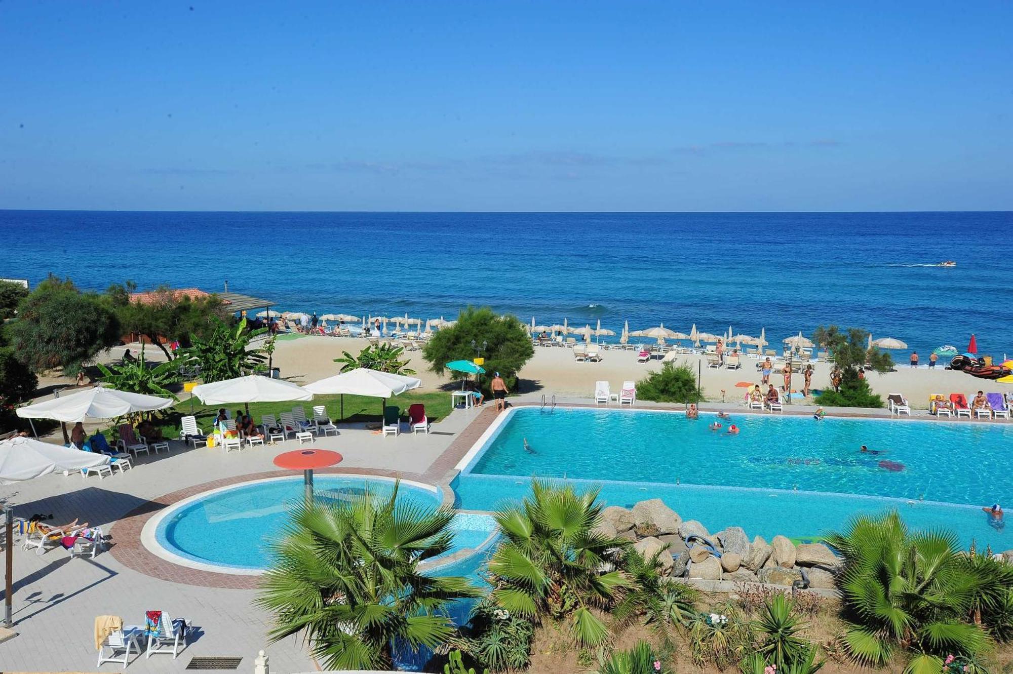 Solemare Club Village Capo Vaticano Exterior photo